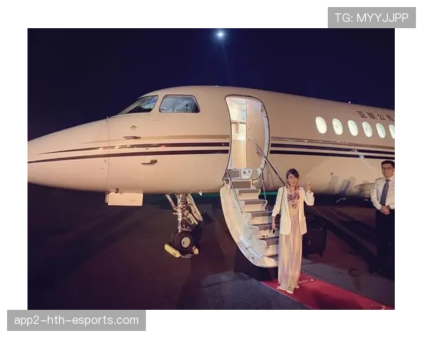 [选手名]宣布转会：去北美赛区养老还是挑战自我？粉丝意见不一✈️（27 ）