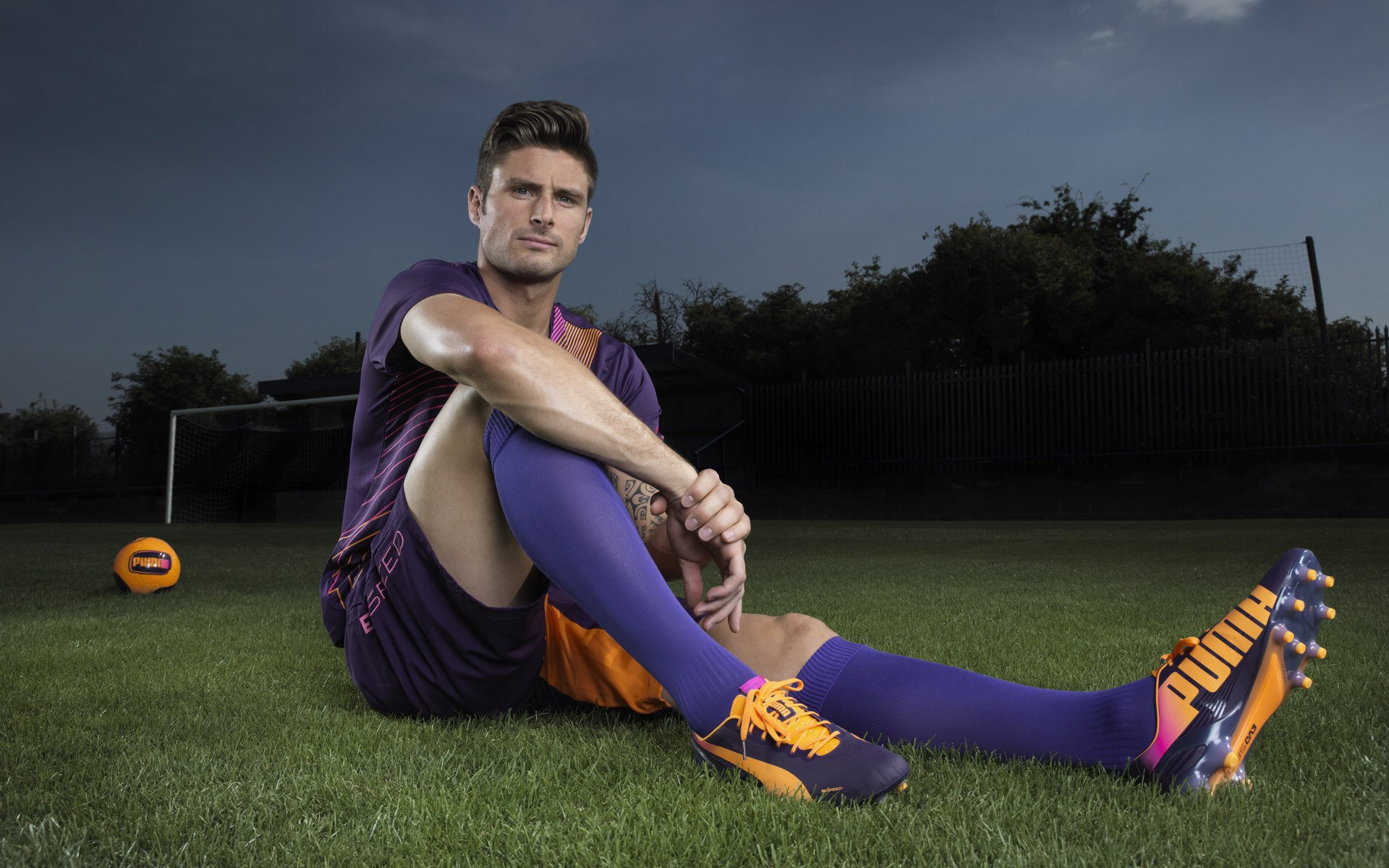 拒绝加盟，恭喜湖人！紫金军险些堕入深渊，詹姆斯第5冠机会来了